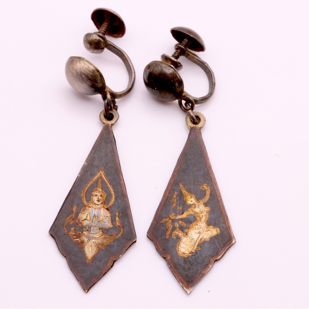Siam Sterling vintage Silver Earrings